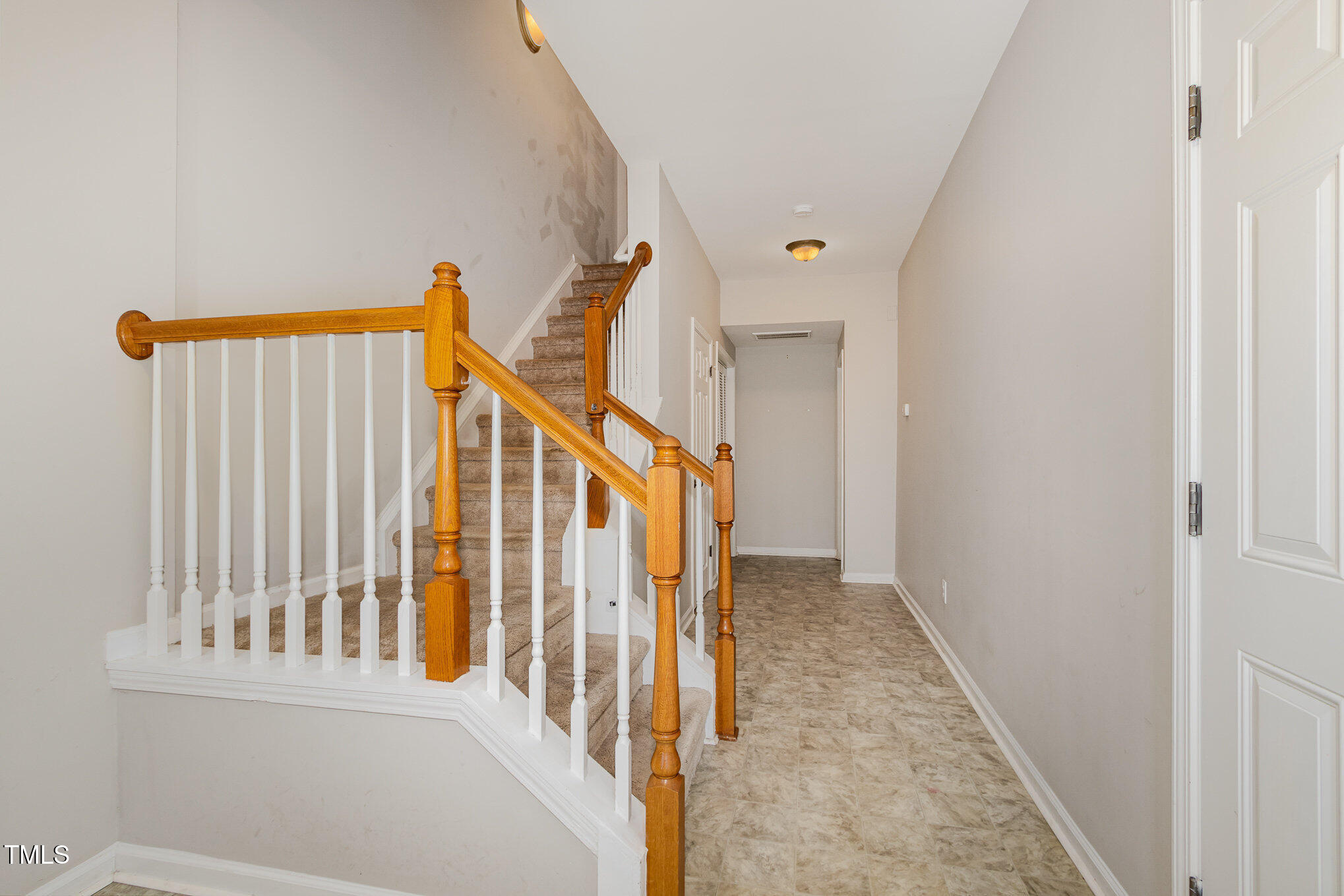 117 Gallent Hedge Trail Apex, NC 27539 - Photo 8 of 35 004_file_87