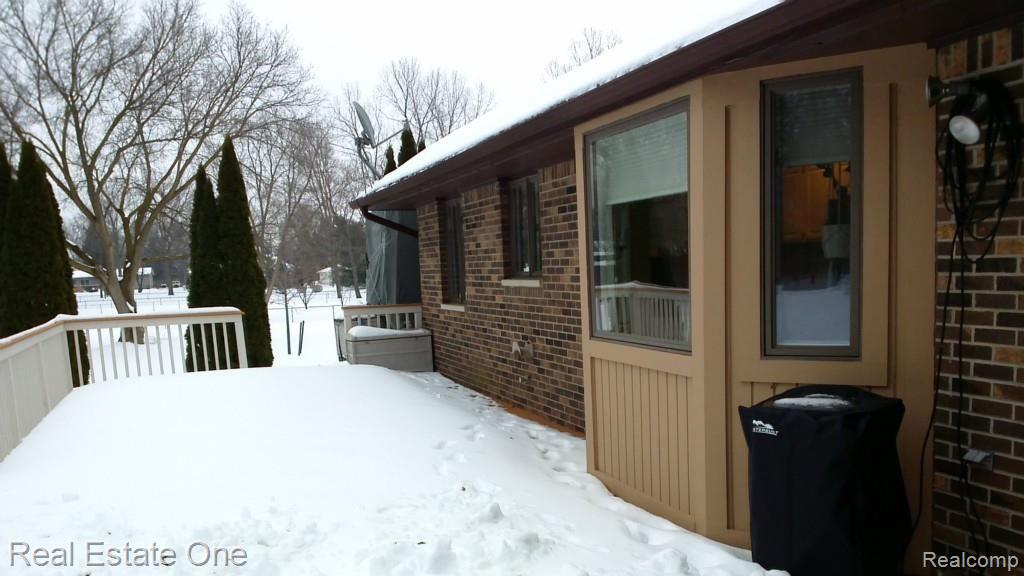 1220 Ruby Avenue Rochester Hills, MI 48309 - Photo 27 of 32