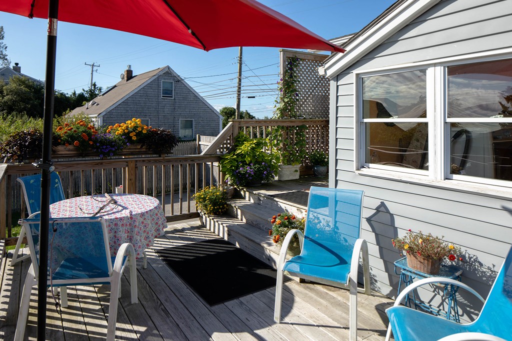 237 Sconticut Neck Road Fairhaven, MA 02719 - Photo 11 of 15 Gallery Image 11