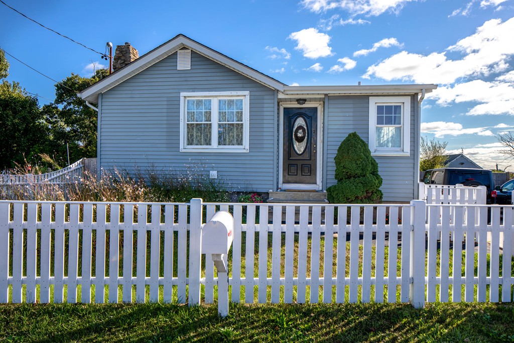 237 Sconticut Neck Road Fairhaven, MA 02719 - Photo 2 of 15 Gallery Image 2
