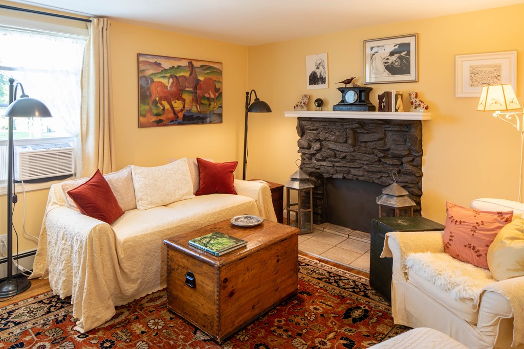237 Sconticut Neck Road Fairhaven, MA 02719 - Photo 3 of 15 Gallery Image 3