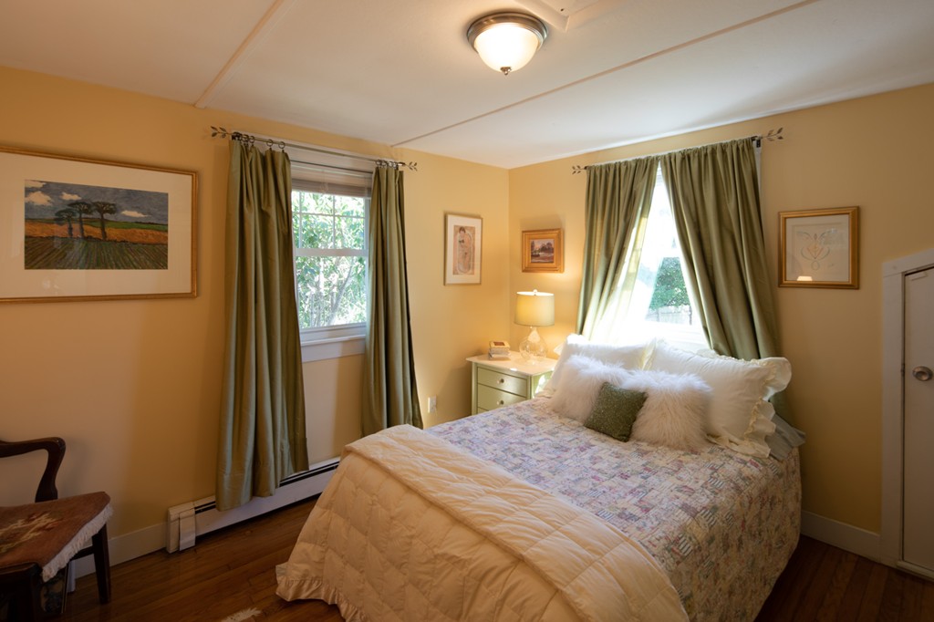 237 Sconticut Neck Road Fairhaven, MA 02719 - Photo 6 of 15 Gallery Image 6