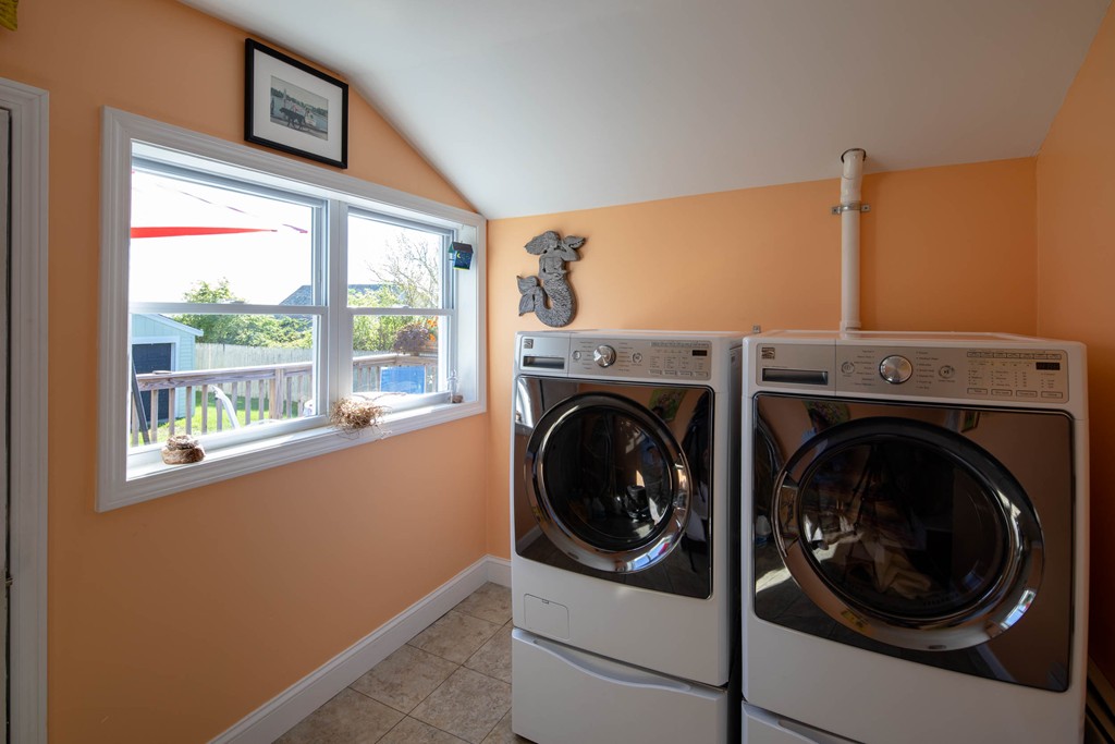 237 Sconticut Neck Road Fairhaven, MA 02719 - Photo 10 of 15 Gallery Image 10