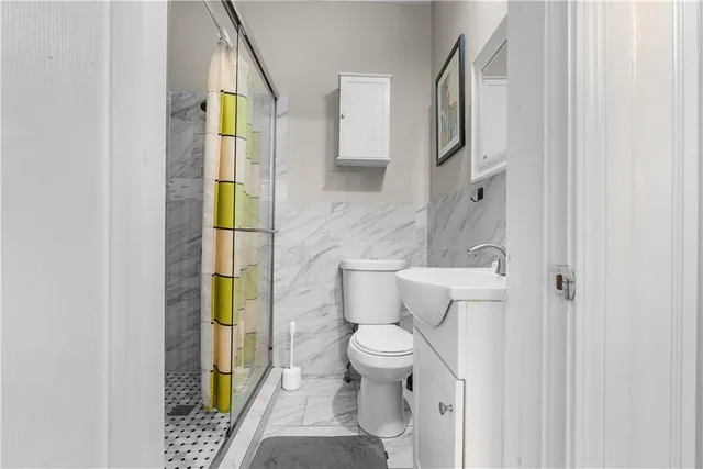 $299,000 | 340 Bales Avenue, Kansas City, MO 64124