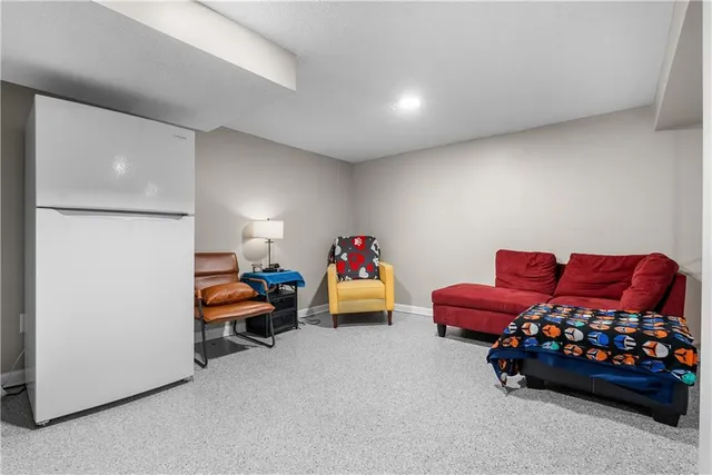 $299,000 | 340 Bales Avenue, Kansas City, MO 64124