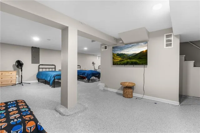 $299,000 | 340 Bales Avenue, Kansas City, MO 64124