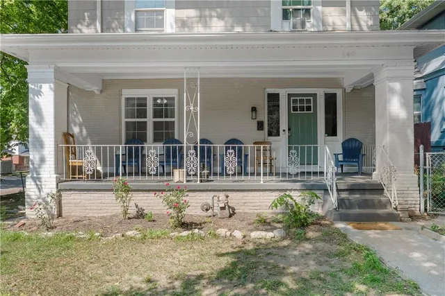 $299,000 | 340 Bales Avenue, Kansas City, MO 64124