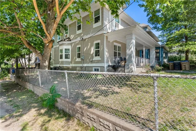 $299,000 | 340 Bales Avenue, Kansas City, MO 64124