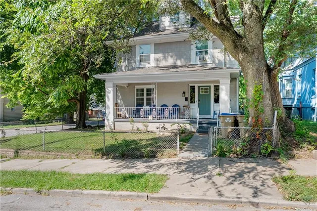 $299,000 | 340 Bales Avenue, Kansas City, MO 64124