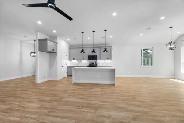 $2,550 | 14203 Sandalfoot Street, Houston, TX 77095