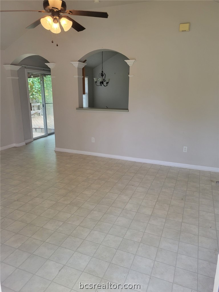 2906 Elise Lane Bryan, TX 77802 - Photo 2 of 11