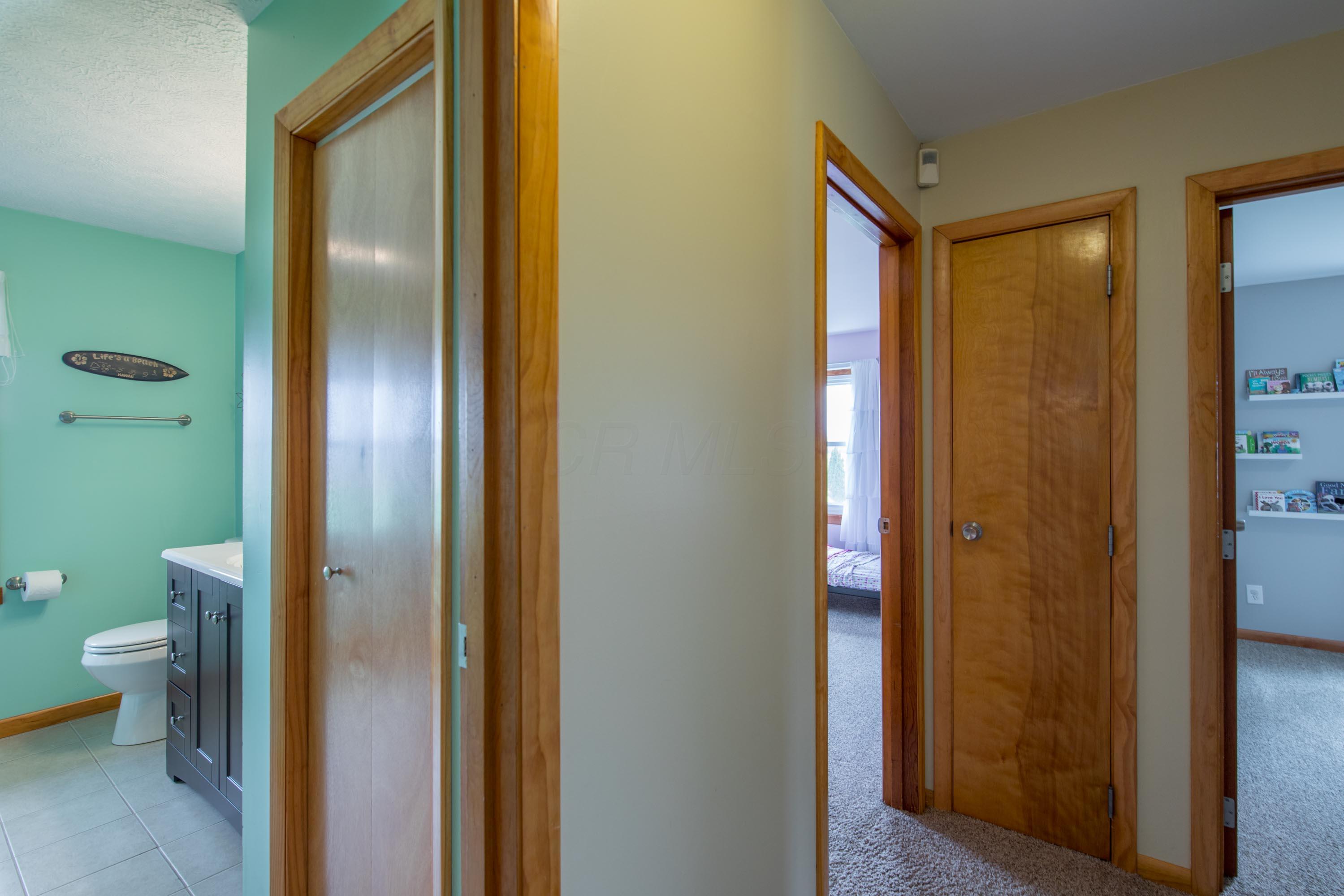 1950 Gardner Road Galloway, OH 43119 - Photo 21 of 61 Gallery Image 21