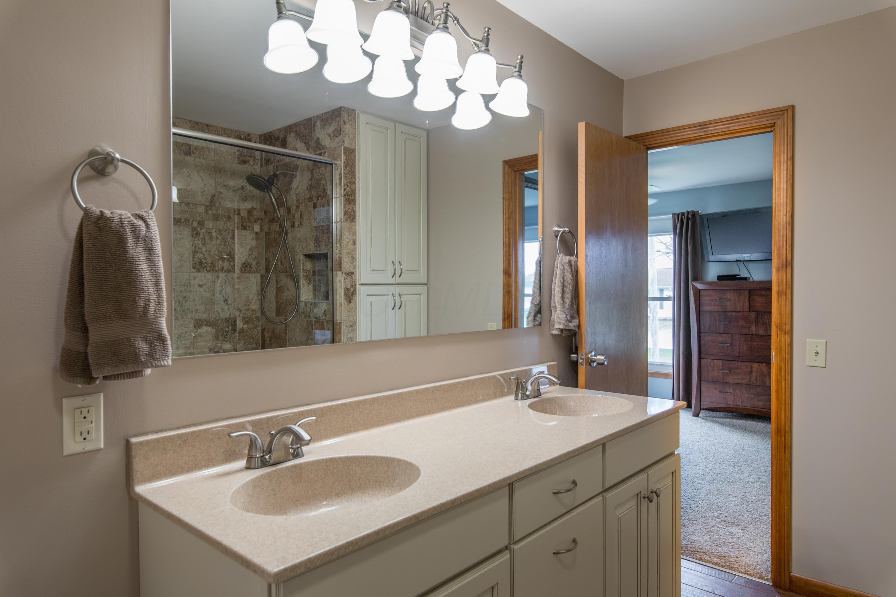 1950 Gardner Road Galloway, OH 43119 - Photo 32 of 61 Gallery Image 32