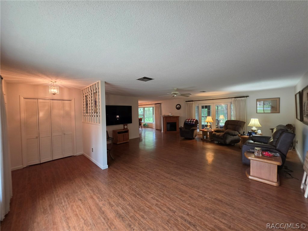 4 Laurelcherry Court Homosassa, FL 34446 - Photo 6 of 28