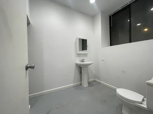 $1,495 | 1819 South May Street, Unit 1R, Chicago, IL 60608