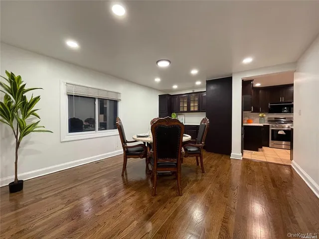 $1,538,000 | 47-34 Glenwood Street | Little Neck