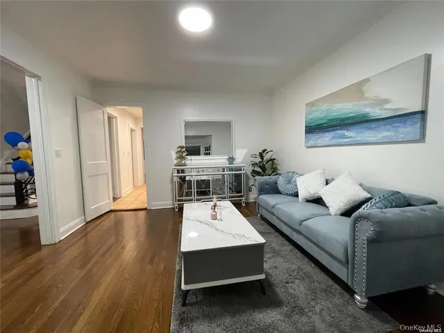 $1,538,000 | 47-34 Glenwood Street | Little Neck