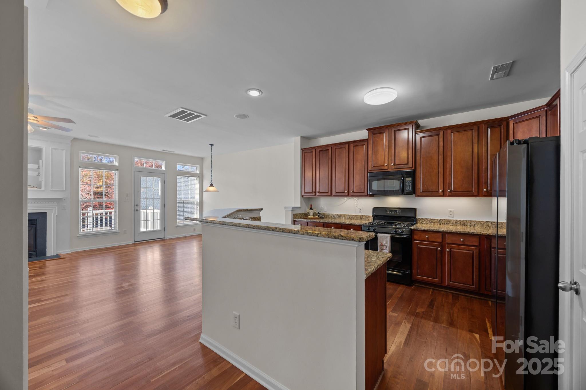 20441 Harbor View Drive Cornelius, NC 28031 - Photo 7 of 48