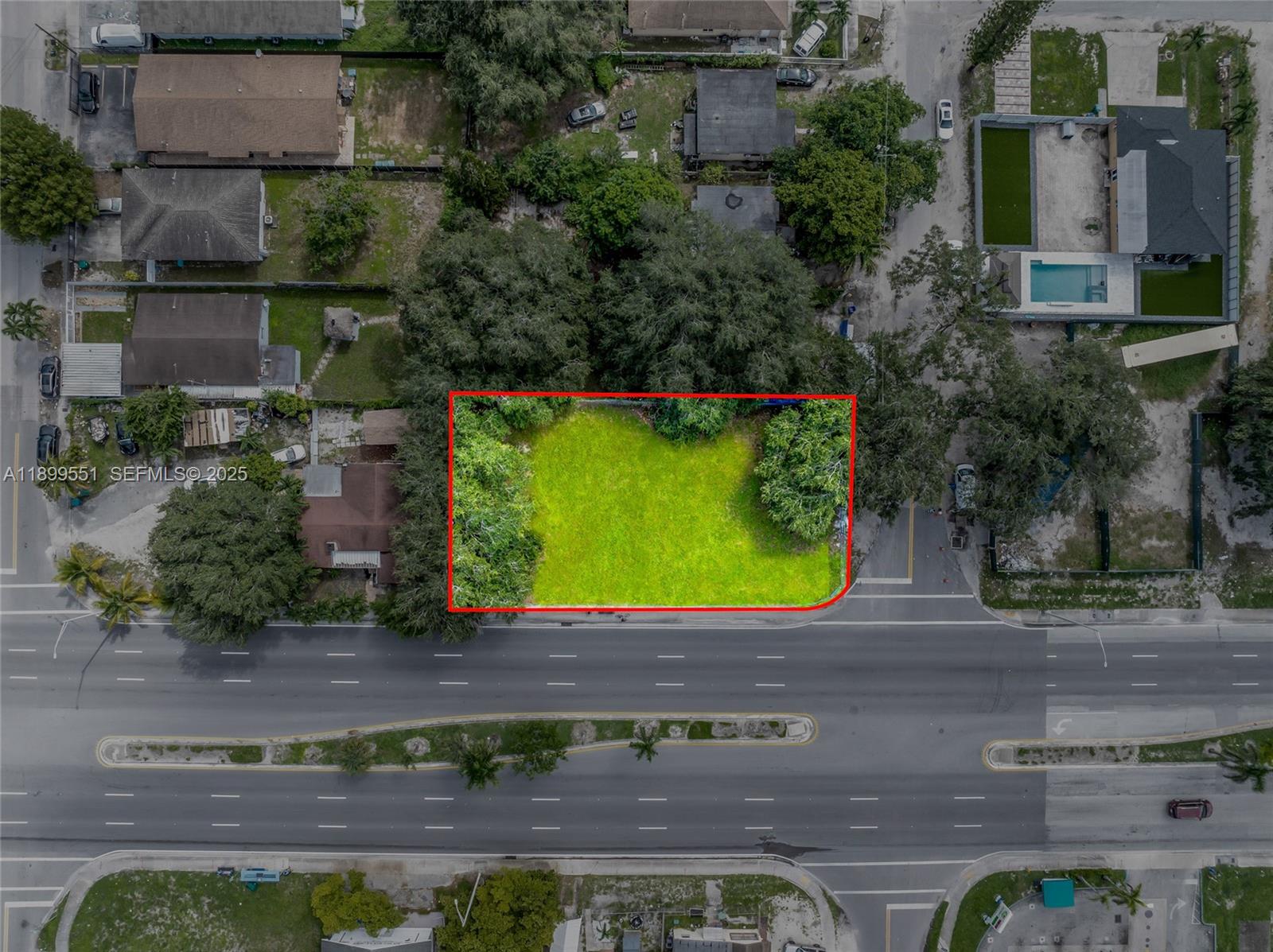 90 2200th Miami, FL 33135 - Photo 4 of 8 Photo 4
