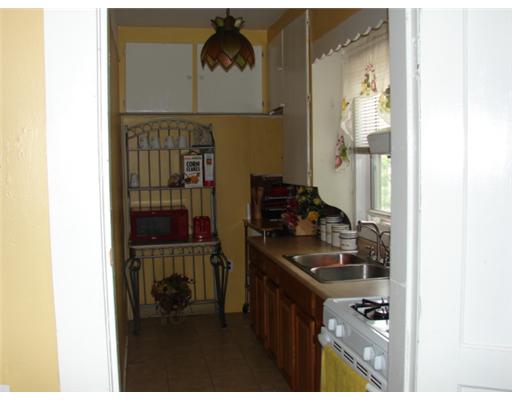 55 Rounds Avenue Providence, RI 02907 - Photo 7 of 9 Kitchen.
