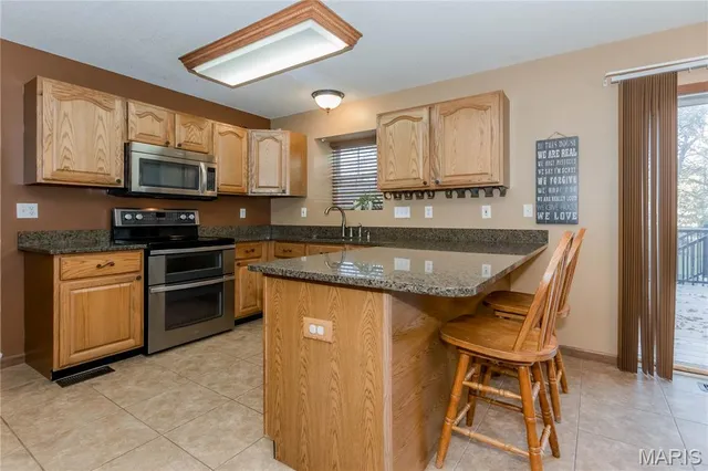 $424,900 | 2703 Cabin Creek Court, Edwardsville, IL 62025