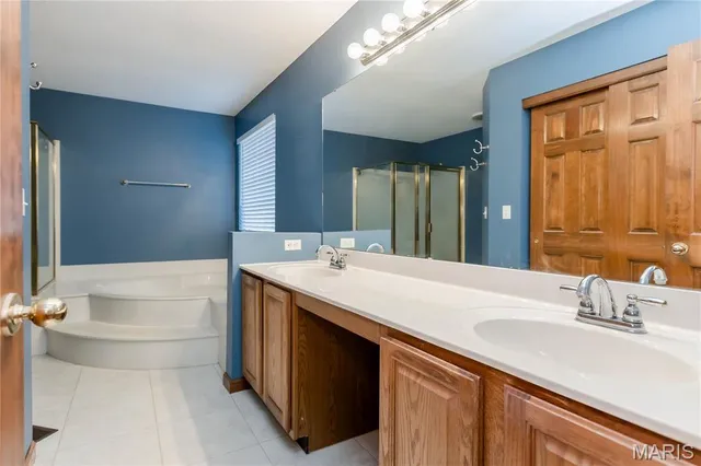 $424,900 | 2703 Cabin Creek Court, Edwardsville, IL 62025