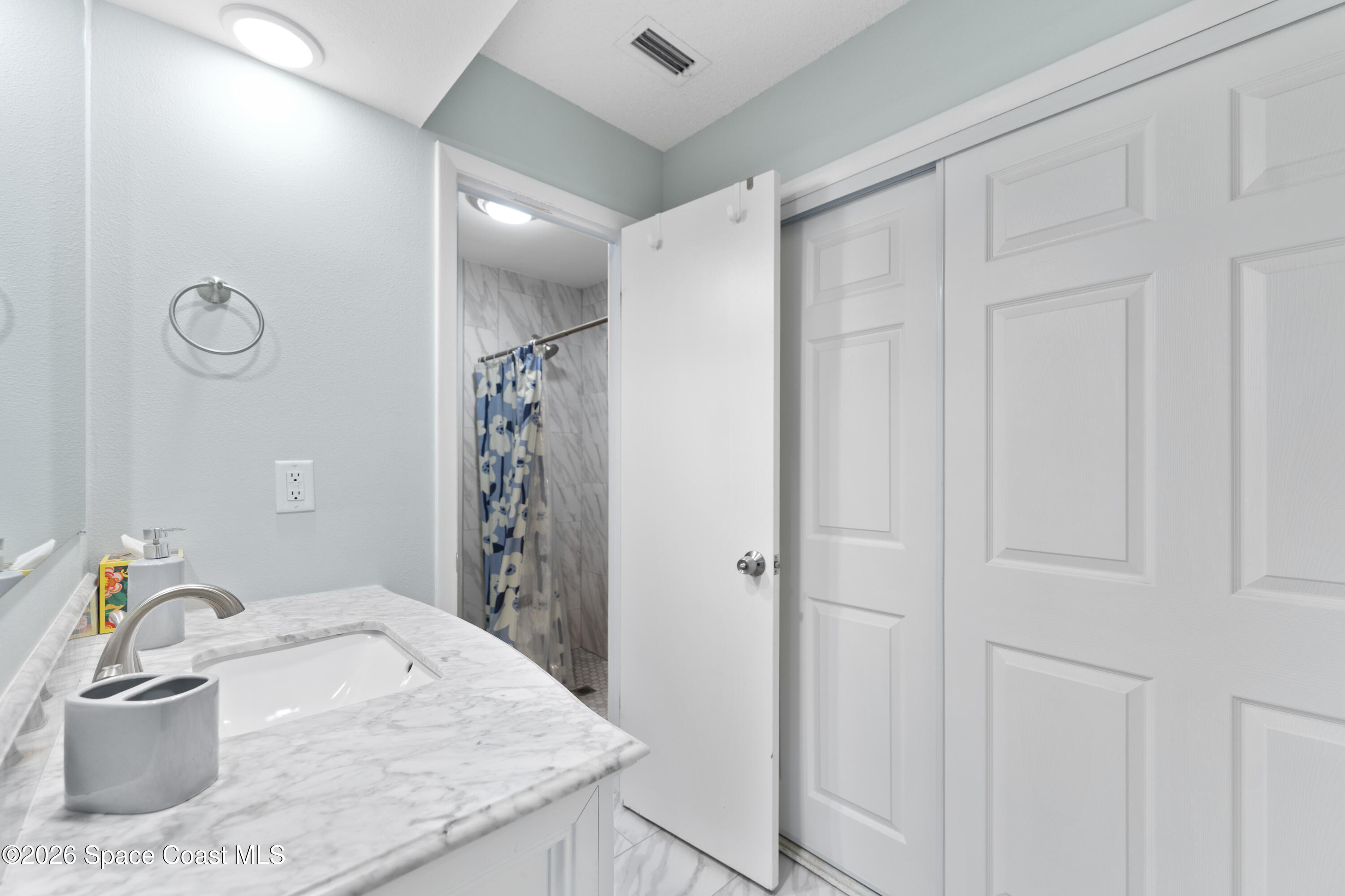 255 Ocean View Lane, Unit A Indialantic, FL 32903 - Photo 19 of 23 DSC06803