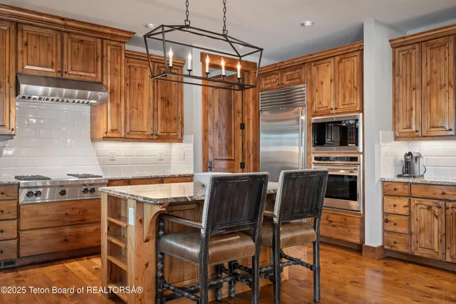 $2,685,000 | 565 Woodland Star Drive, Driggs, ID 83422