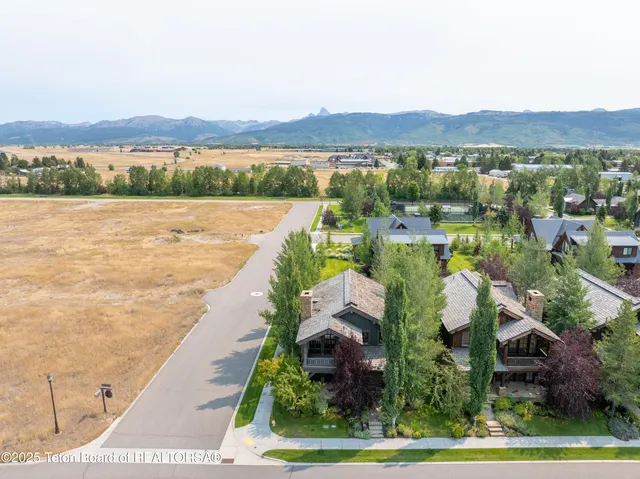 $2,685,000 | 565 Woodland Star Drive, Driggs, ID 83422