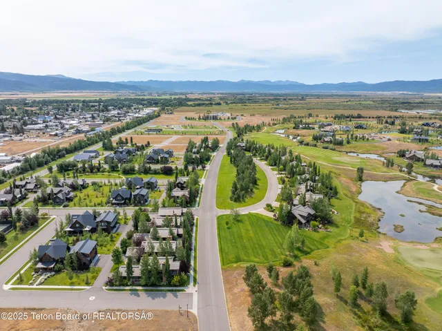 $2,685,000 | 565 Woodland Star Drive, Driggs, ID 83422