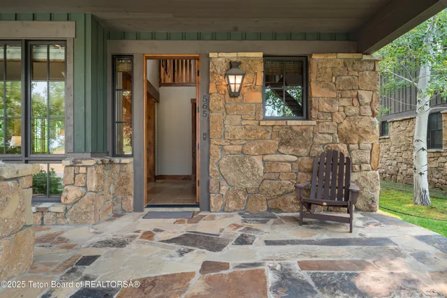 $2,685,000 | 565 Woodland Star Drive, Driggs, ID 83422