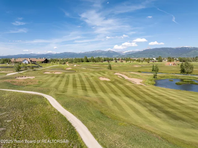 $2,685,000 | 565 Woodland Star Drive, Driggs, ID 83422