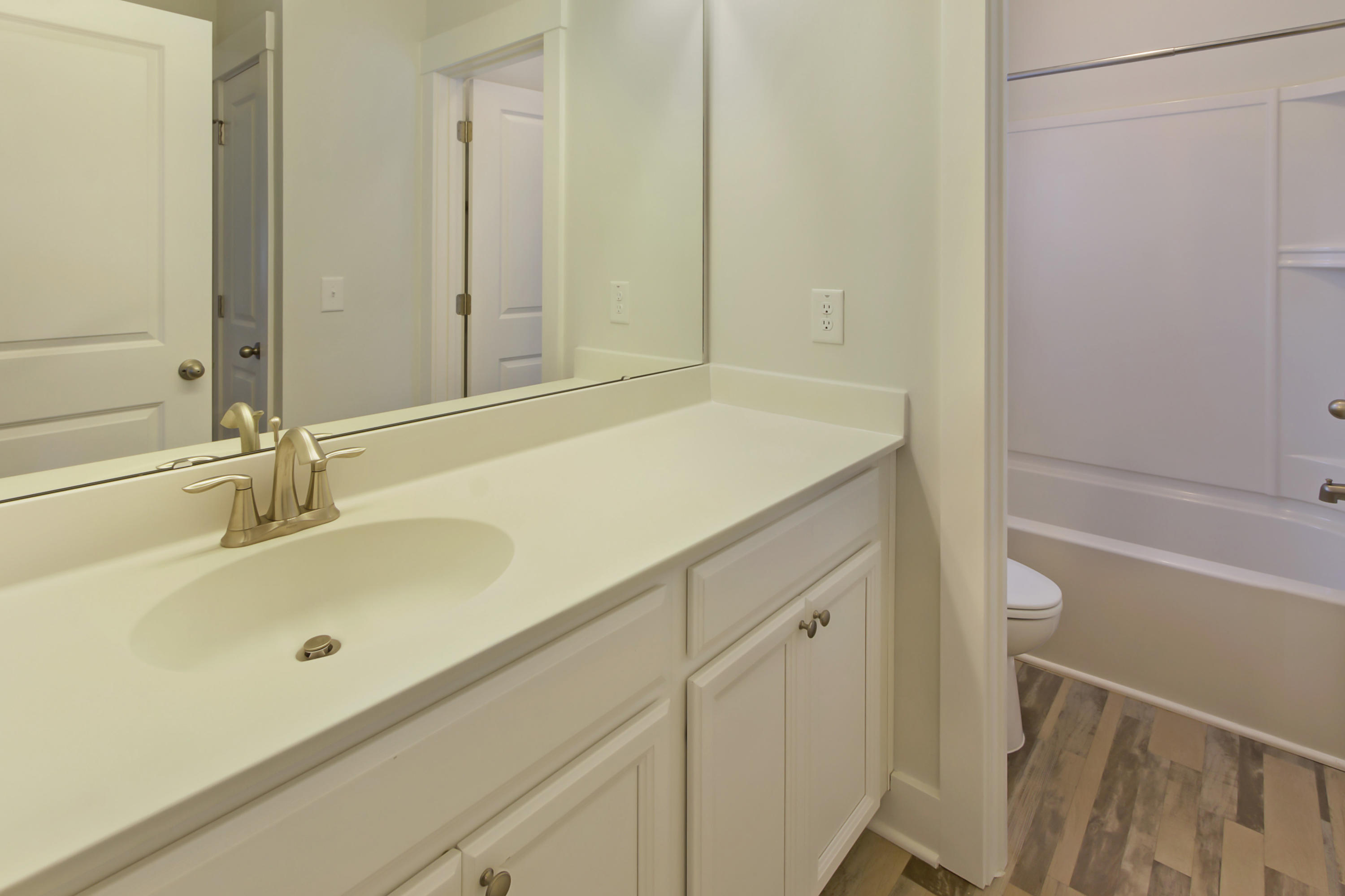 1880 Fleming Woods Road Charleston, SC 29412 - Photo 14 of 21 2 full bath upstairs