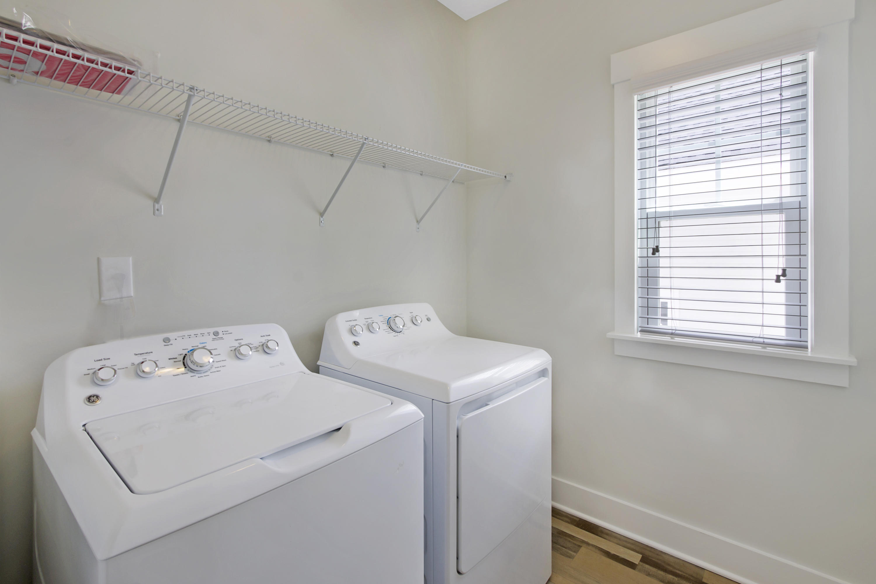 1880 Fleming Woods Road Charleston, SC 29412 - Photo 16 of 21 Laundry Room