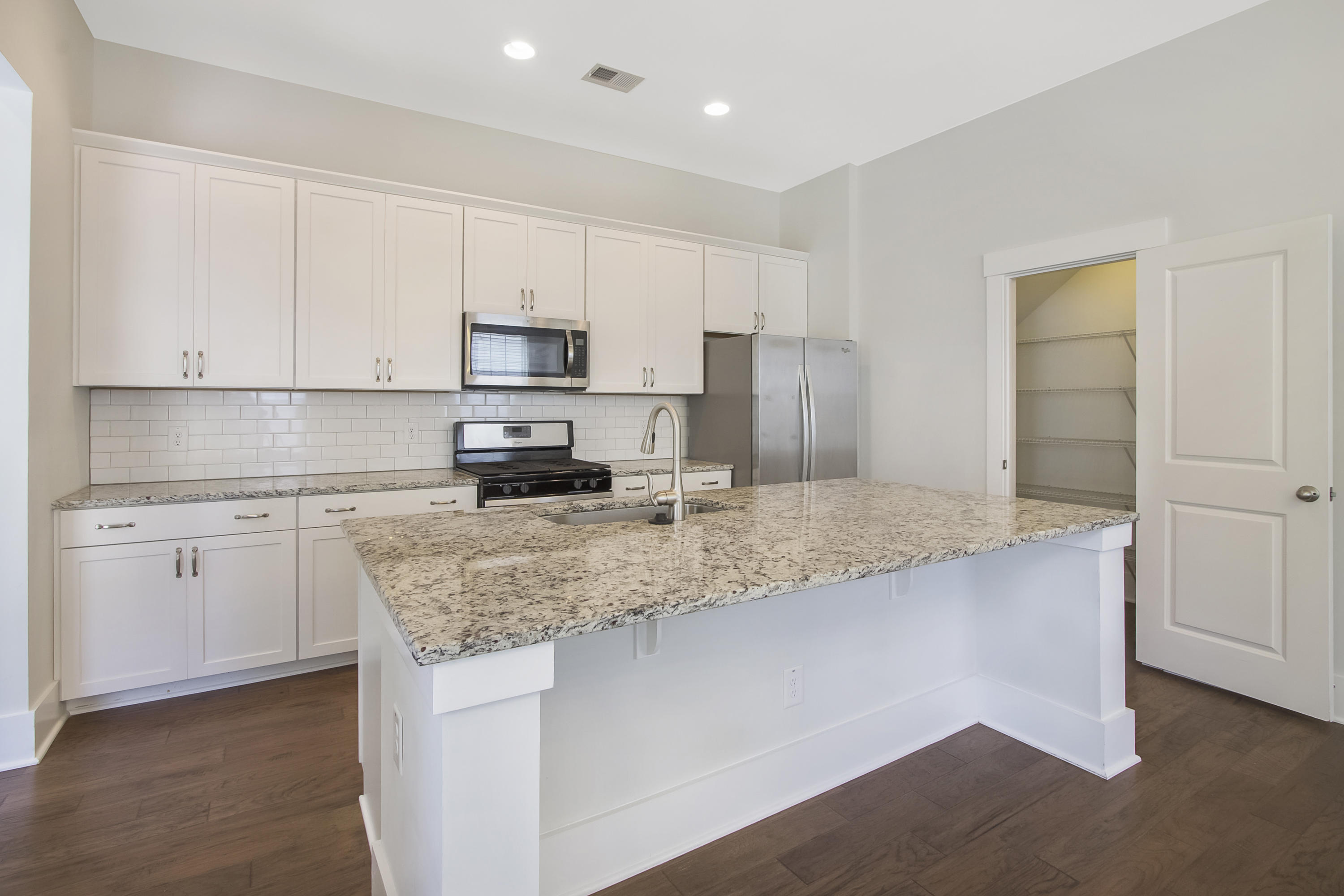 1880 Fleming Woods Road Charleston, SC 29412 - Photo 7 of 21 Large granite island!