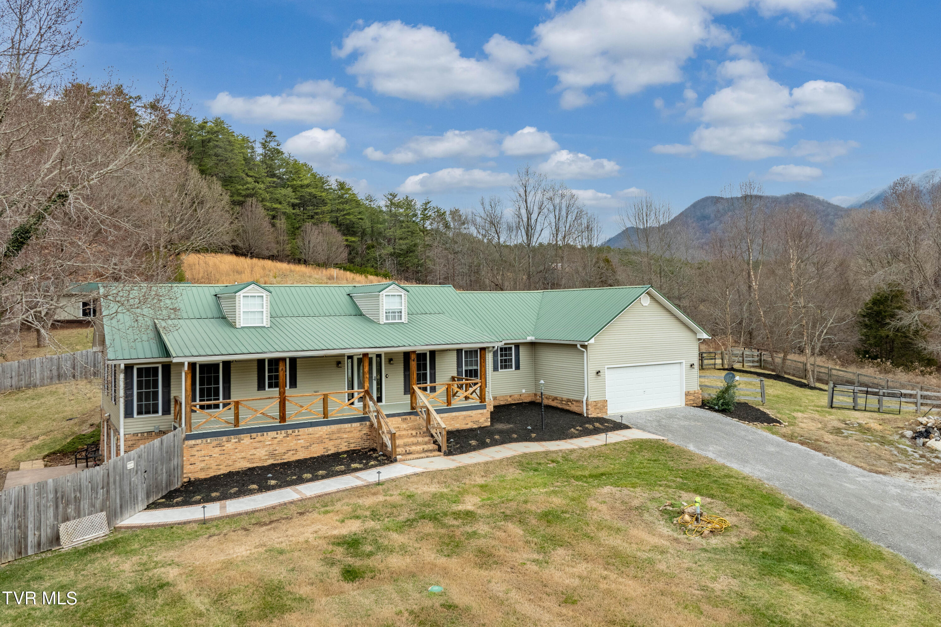 3290 Kelley Gap Road Greeneville, TN 37743 - Photo 1 of 82 3290 Kelley Gap Rd (1 of 4)