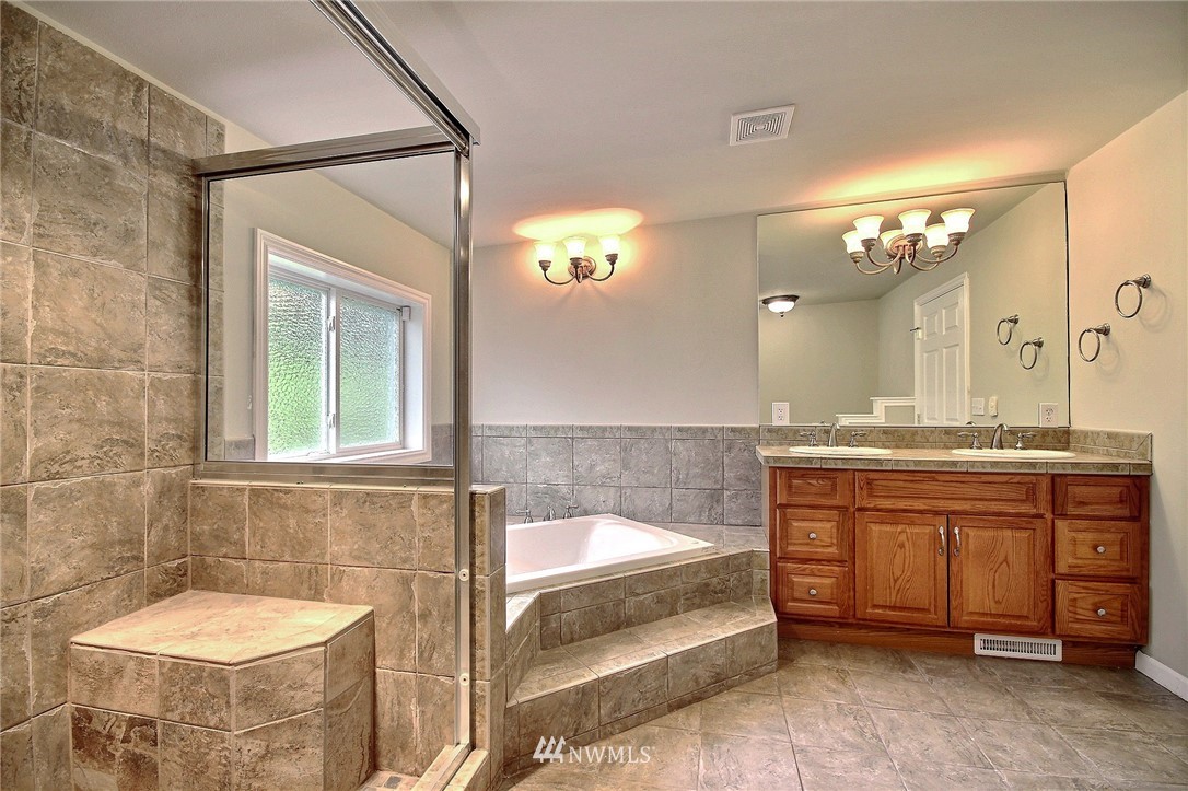 14830 Southeast 181st Street Renton, WA 98058 - Photo 15 of 25