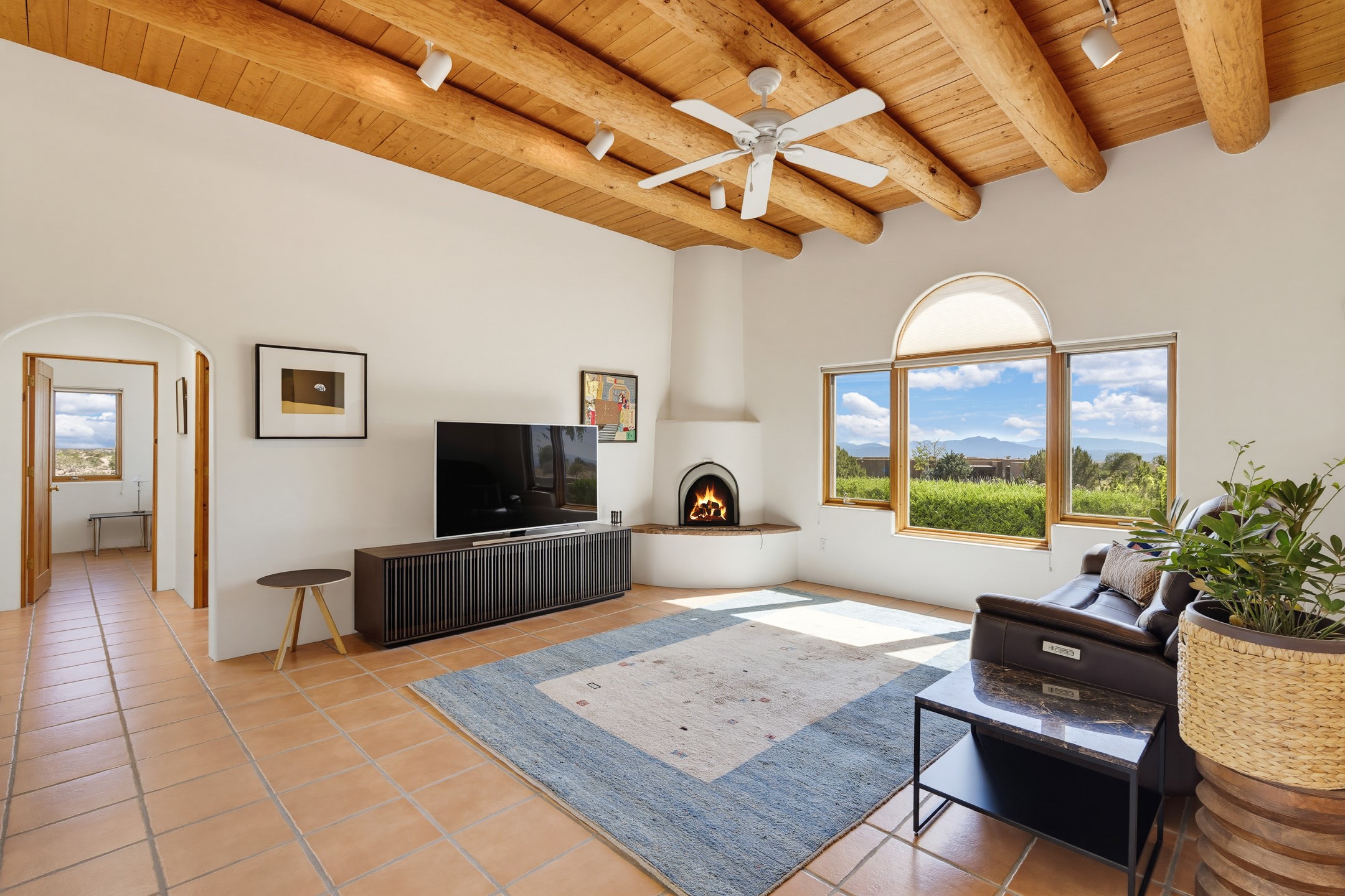 11 Descanso Road Santa Fe, NM 87508 - Photo 4 of 51