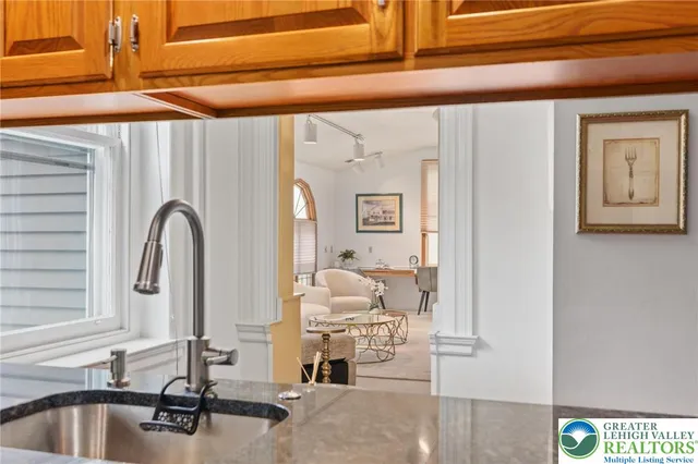 $5,000 | 1505-1509 Hamilton Street, Unit 2, Allentown, PA 18102