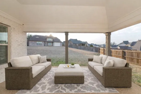 $630,000 | 5143 East Lawrenceburg Lane, Lakeland, TN 38002