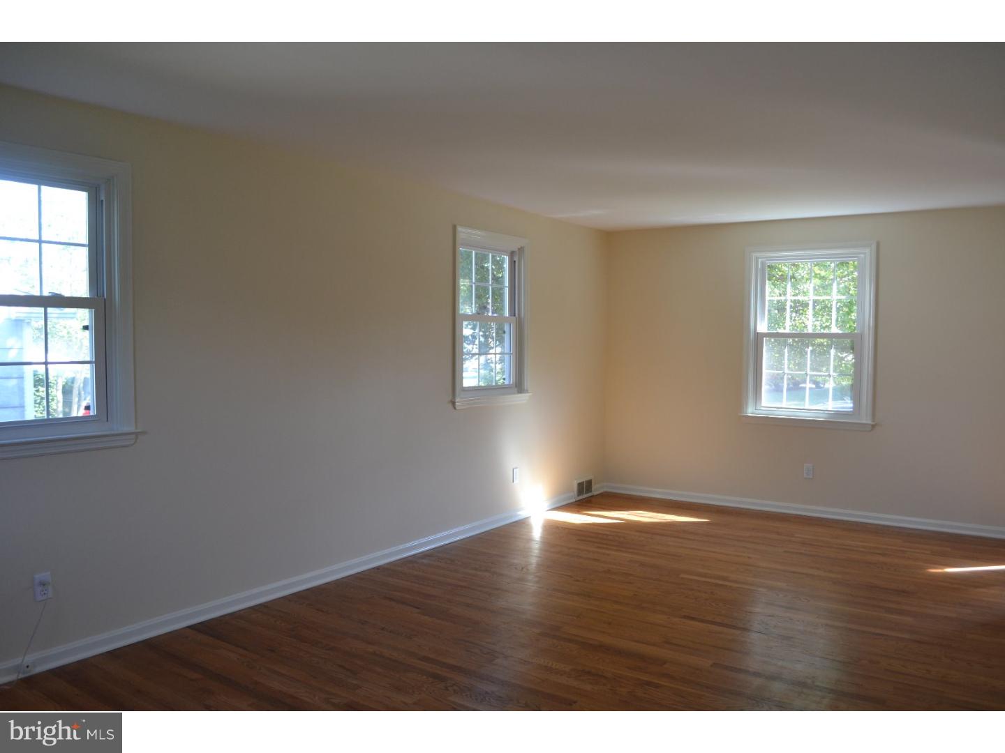 4 Newbrook Road Newark, DE 19711 - Photo 3 of 12 Gallery Image 3