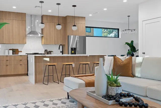 $1,500,000 | 2704 Canterbury Street, Unit A, Austin, TX 78702