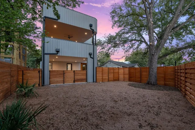 $1,500,000 | 2704 Canterbury Street, Unit A, Austin, TX 78702