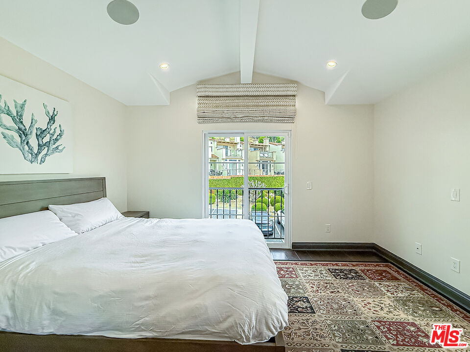 6416 Lunita Road, Unit 108 Malibu, CA 90265 - Photo 23 of 38