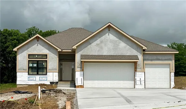 $655,000 | 8222 Northwest 90th Terrace, Kansas City, MO 64153