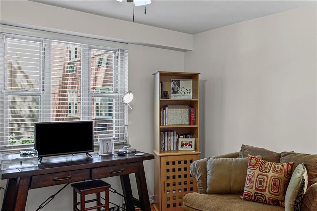 4601 Fifth Avenue, Unit 221 Pittsburgh, PA 15213 - Photo 26 of 44