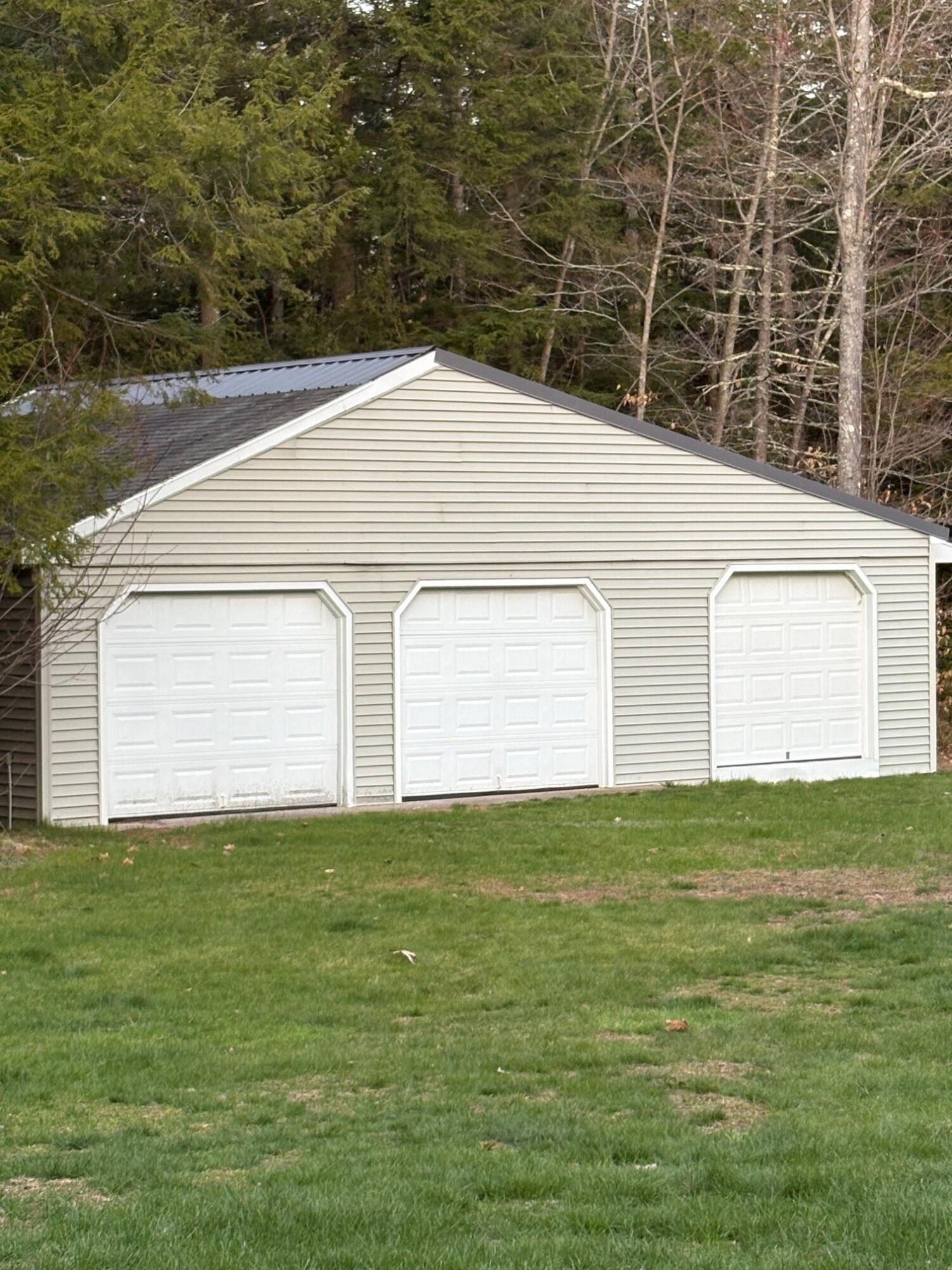 320 Holmes Road Scarborough, ME 04074 - Photo 7 of 39 3 Car Garage