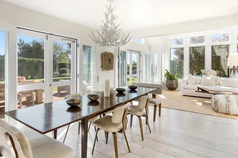 176 Sayre's Path, Wainscott, NY 11975