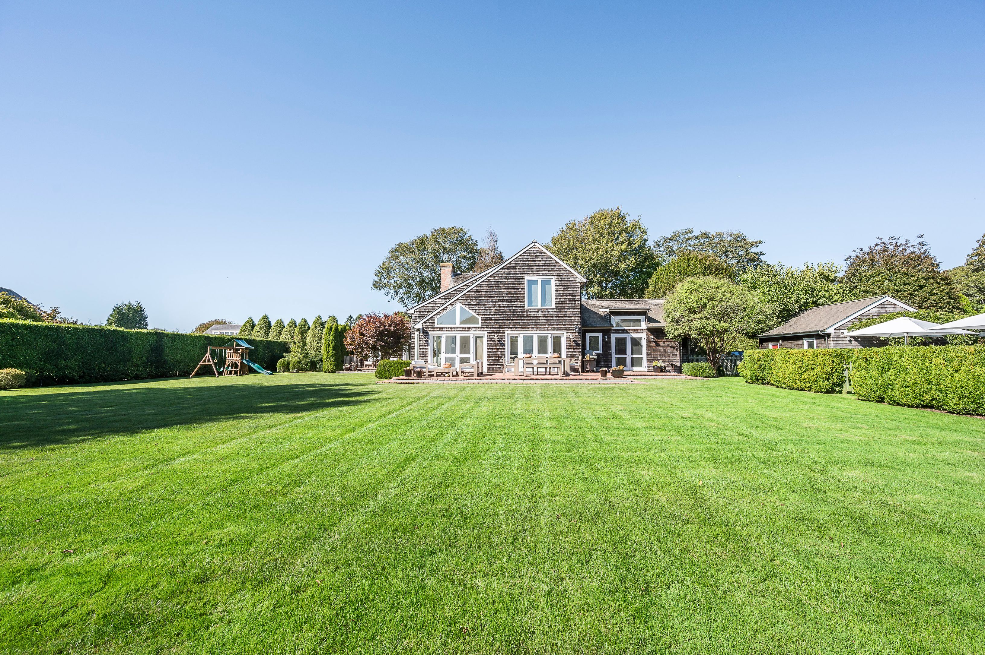 176 Sayre's Path Wainscott, NY 11975 - Photo 3 of 38