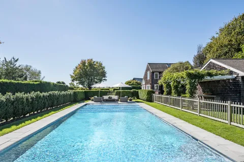 176 Sayre's Path, Wainscott, NY 11975